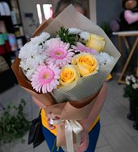 Букет цветов из:  Герберы, Розы и Хризантемы в Пречистое