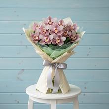 Букет цветов из:  Орхидеи и Розы в Пречистое