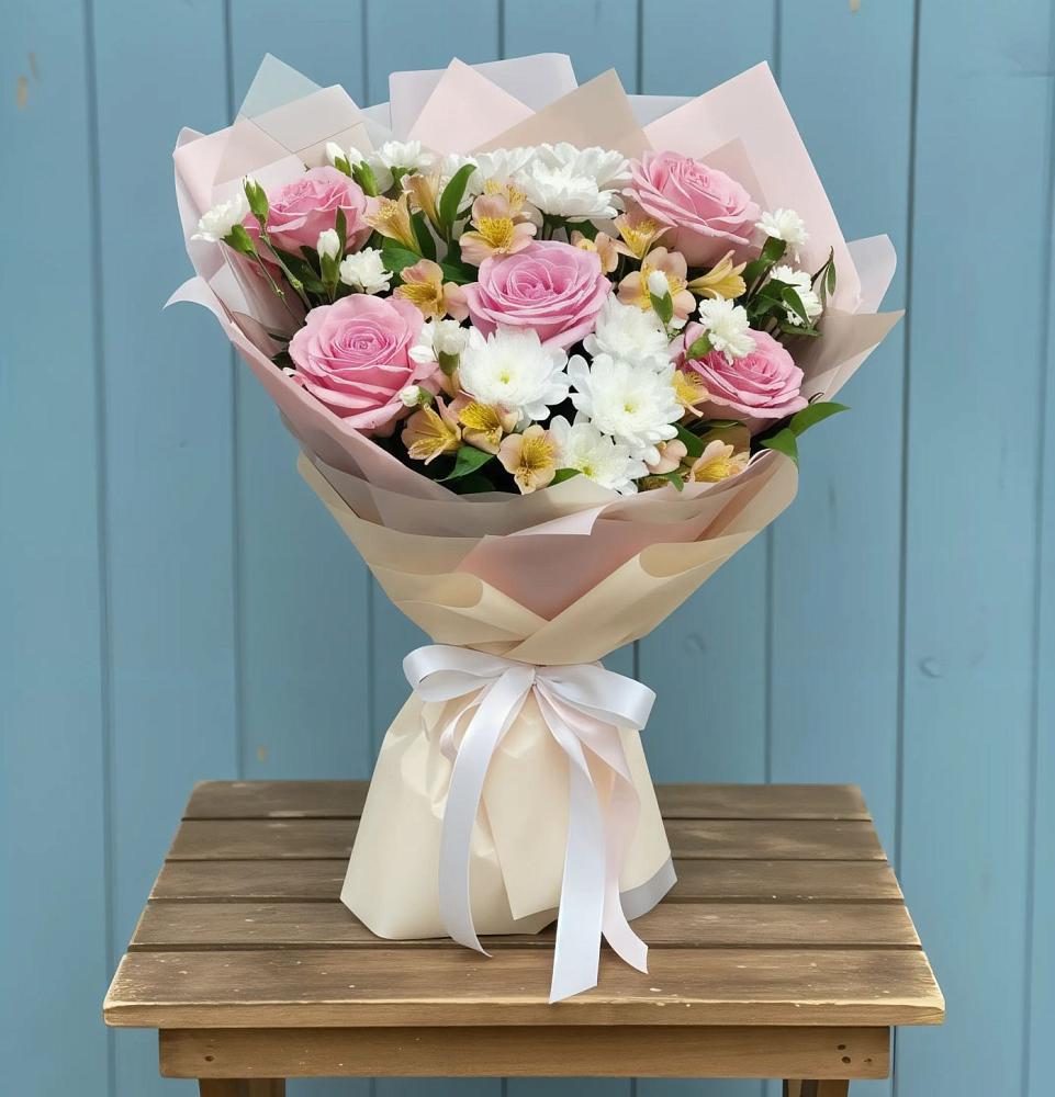 Букет цветов из: Гвоздики, Орхидеи и Розы в Пречистое