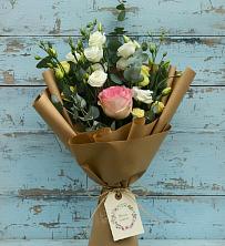 Букет цветов из:  Розы и Лизиантусы в Пречистое